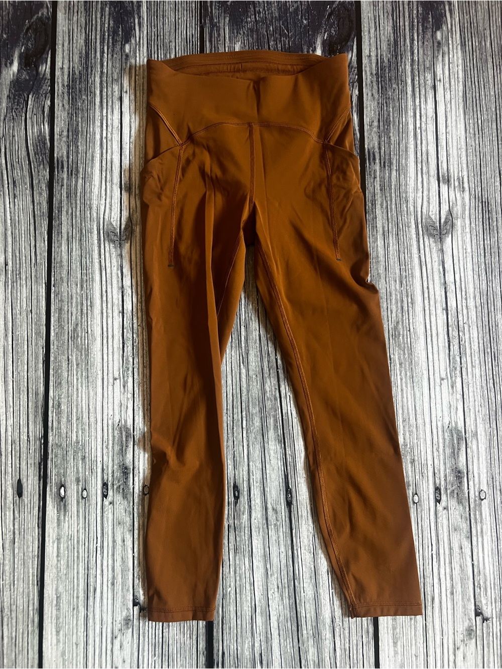 Lululemon Power Thru High Rise Leggings in size 6